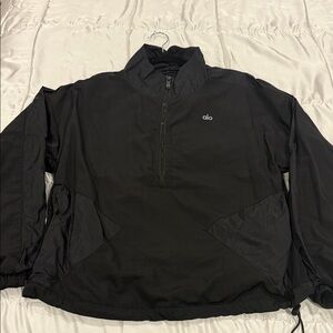 ALO Yoga Men's Black Windbreaker